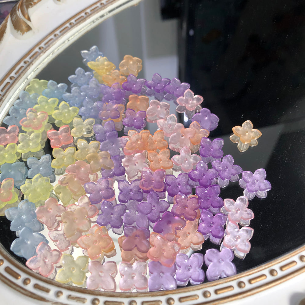 UV Color Changing Four-petaled Glass Flower Caps