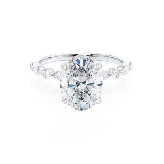 ASTER - Oval Lab Diamond Platinum Scatter Ring