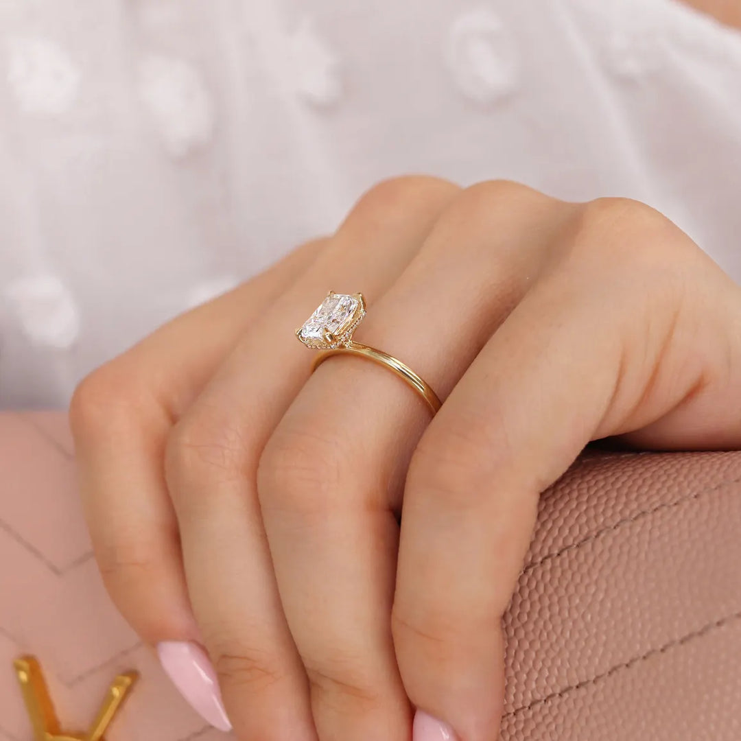 CAMELLIA - Radiant Lab Diamond 18k Yellow Gold Hidden Halo Solitaire