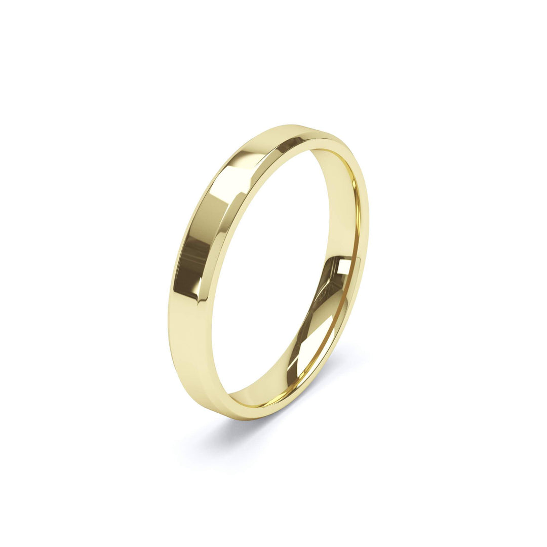 ORION — Bevelled Edge Wedding Band in 18k Yellow Gold