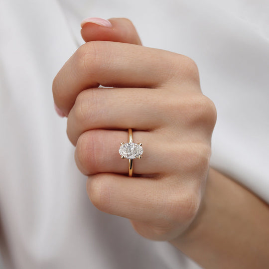 CAMELLIA - Oval natural Diamond 18k Rose Gold Hidden Halo