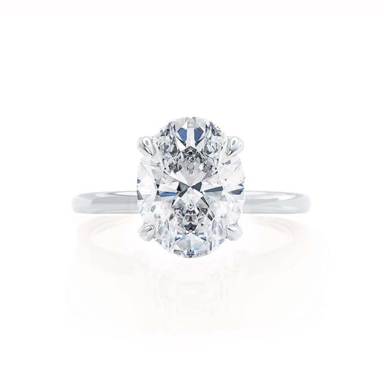 CAMELLIA - Oval natural Diamond Platinum Hidden Halo