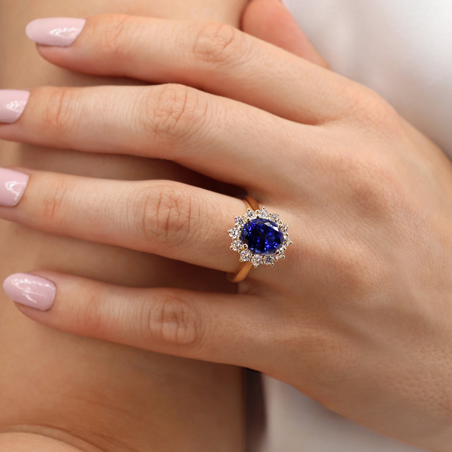 CORNFLOWER – Lab-Grown Blue Sapphire Halo Engagement Ring in 18k Yellow Gold