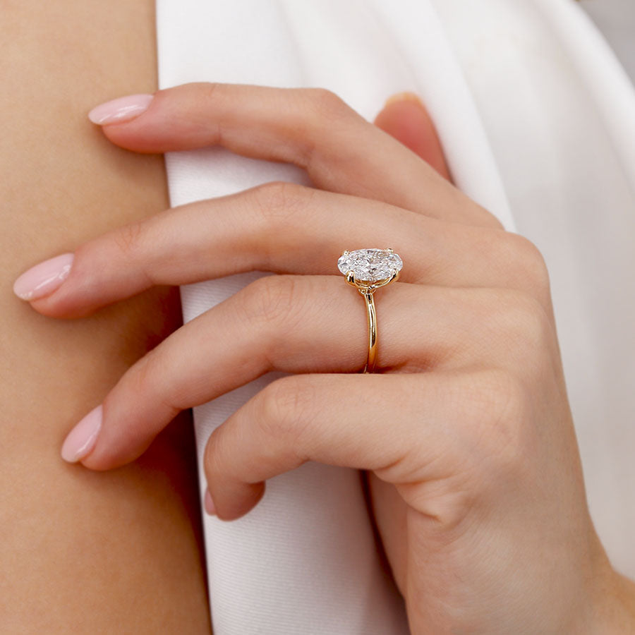 ORCHID - Oval Lab Diamond 18k Yellow Gold Petite Solitaire