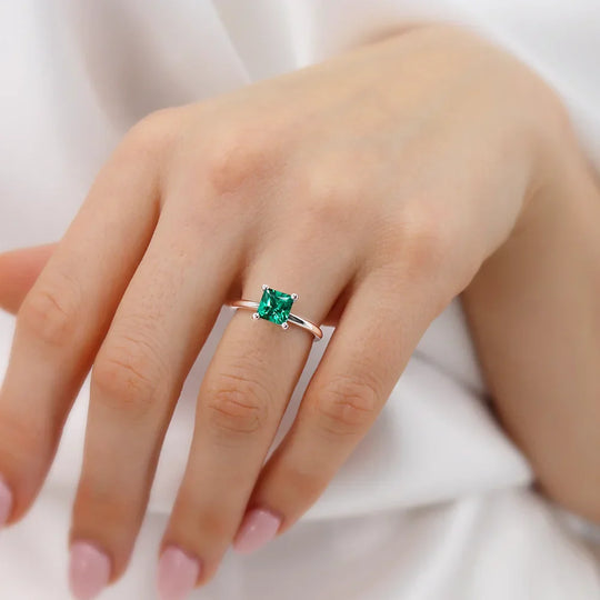 ORCHID – Princess-Cut Lab-Grown Emerald Petite Solitaire Ring in 18k Rose Gold