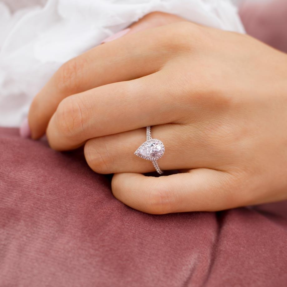 PRIMROSE- Pear Lab Diamond 18k Yellow Gold Petite Halo