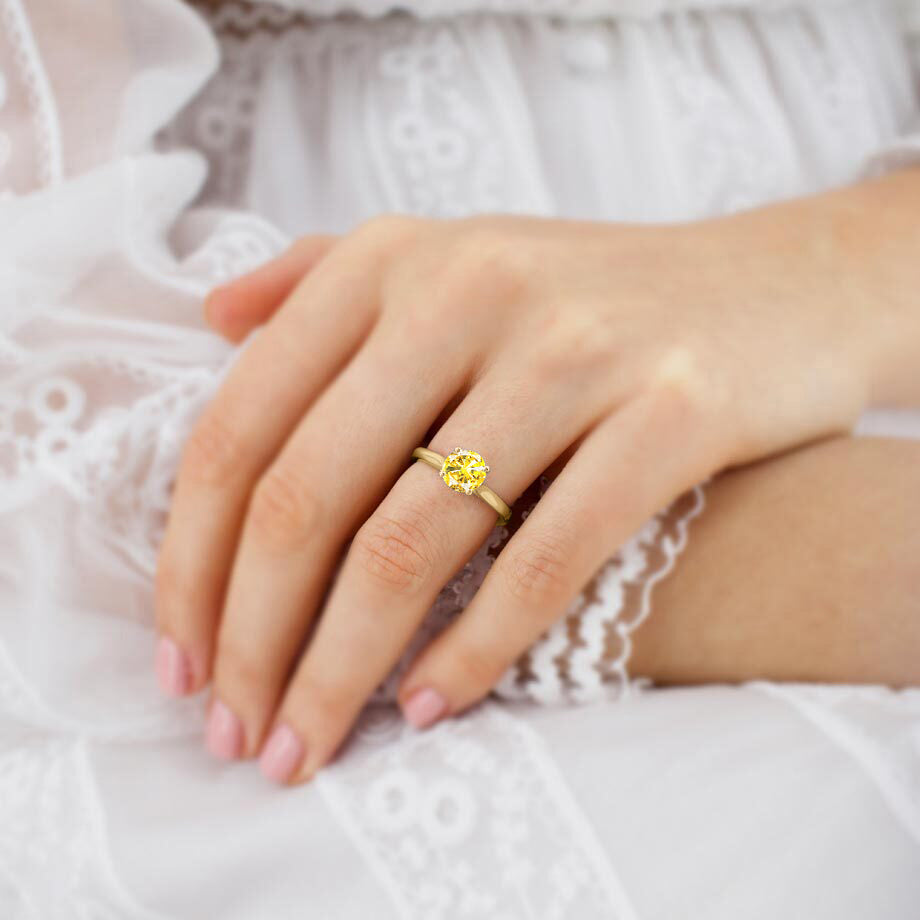 SUNFLOWER – Lab-Grown Yellow Sapphire Solitaire Engagement Ring in 18k Yellow Gold