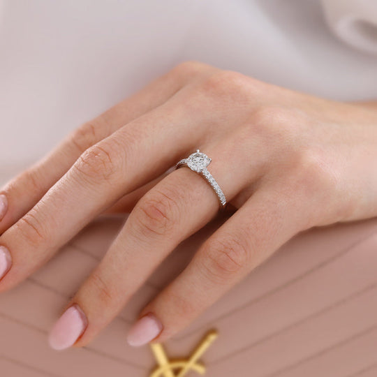 ZINNIA - Round Natural Diamond 18k Yellow Gold Shoulder Set Ring