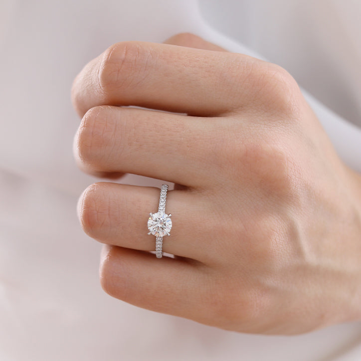 ZINNIA - Round Natural Diamond 18k Yellow Gold Shoulder Set Ring